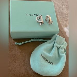 Tiffany & co Paloma Picasso loving heart earrings